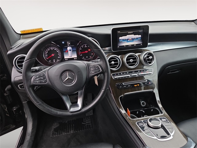 Vehicle image 9 of 10