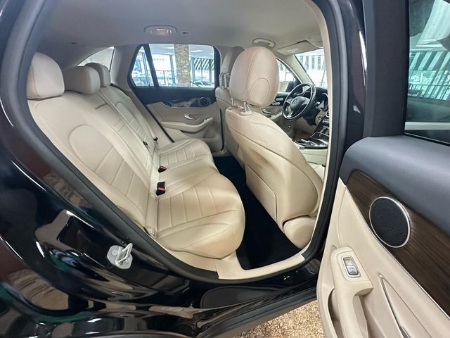 Vehicle image 24 of 37