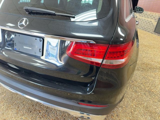 Vehicle image 11 of 37