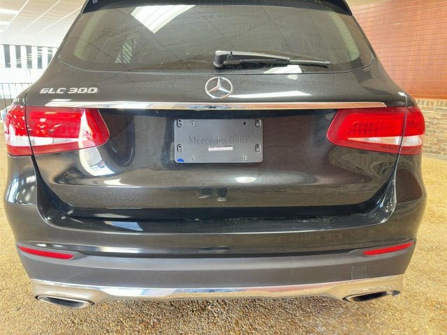 Vehicle image 4 of 37