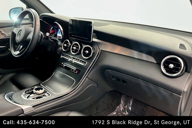 Vehicle image 24 of 25