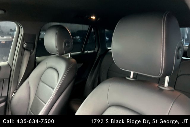 Vehicle image 16 of 25