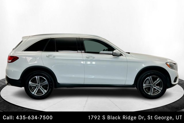 Vehicle image 4 of 25