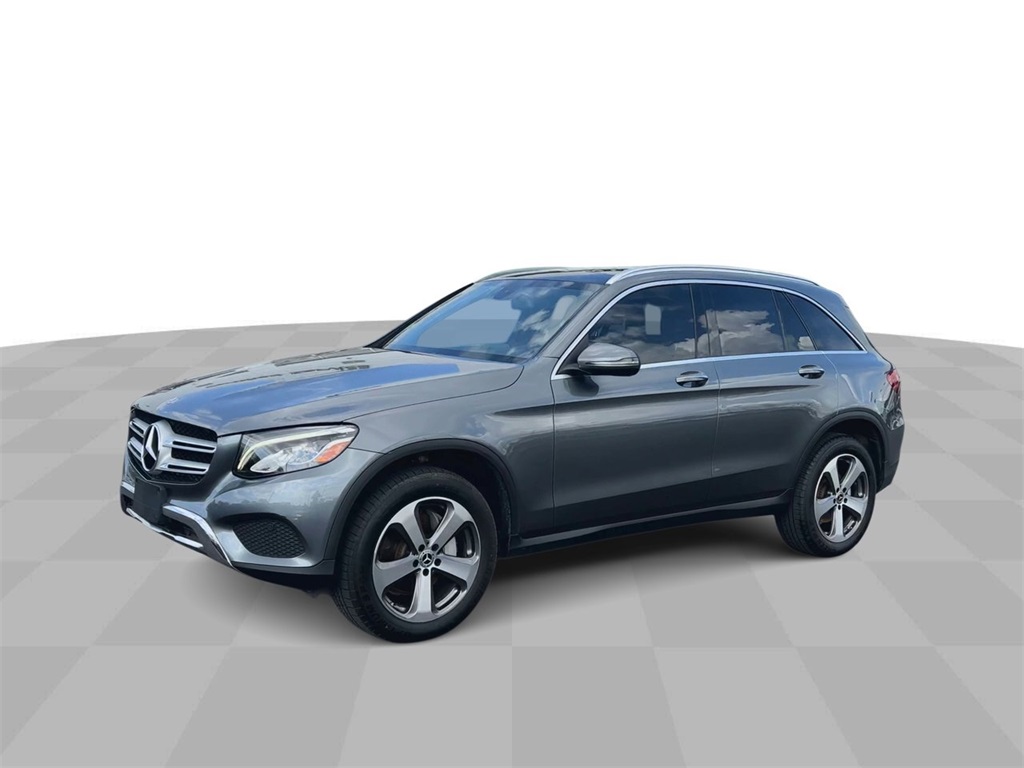 Vehicle image 2 of 33
