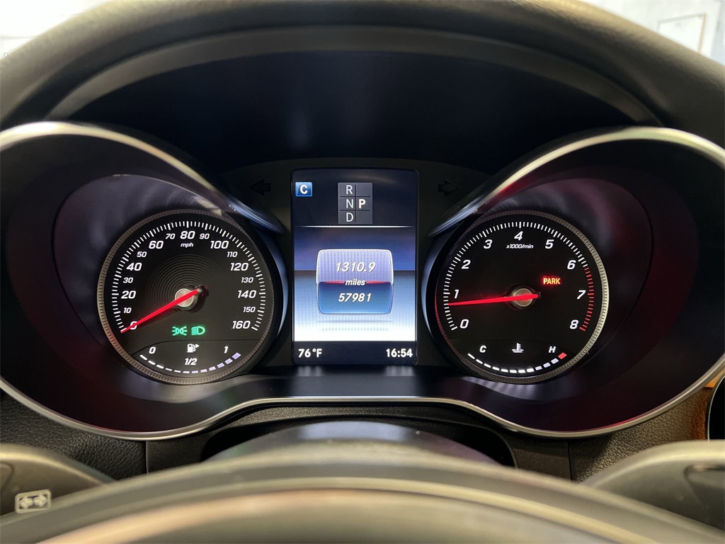 Vehicle image 12 of 33
