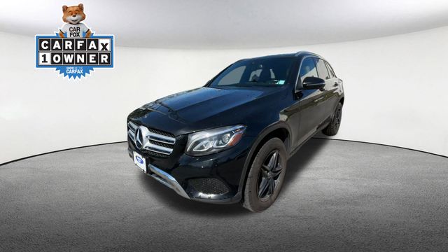Vehicle image 2 of 21