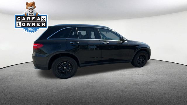 Vehicle image 7 of 21