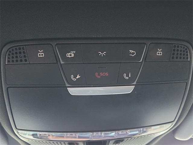 Vehicle image 22 of 25
