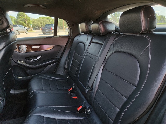Vehicle image 9 of 25