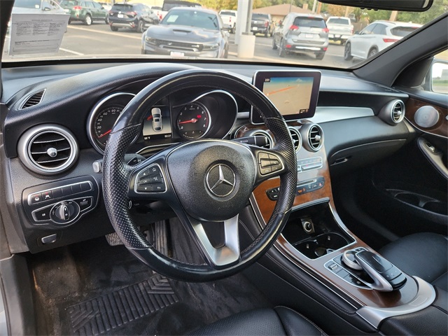 Vehicle image 11 of 25