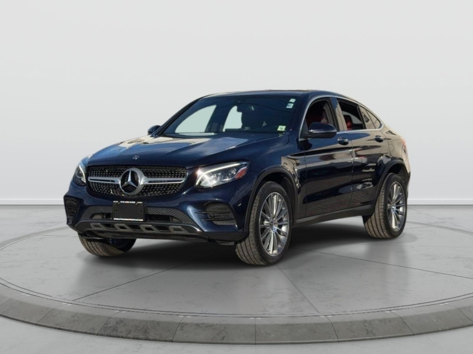 2019 Mercedes-Benz GLC 300 Image 1 of 39