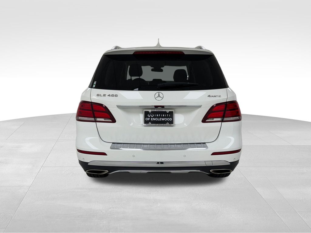 Vehicle image 6 of 43