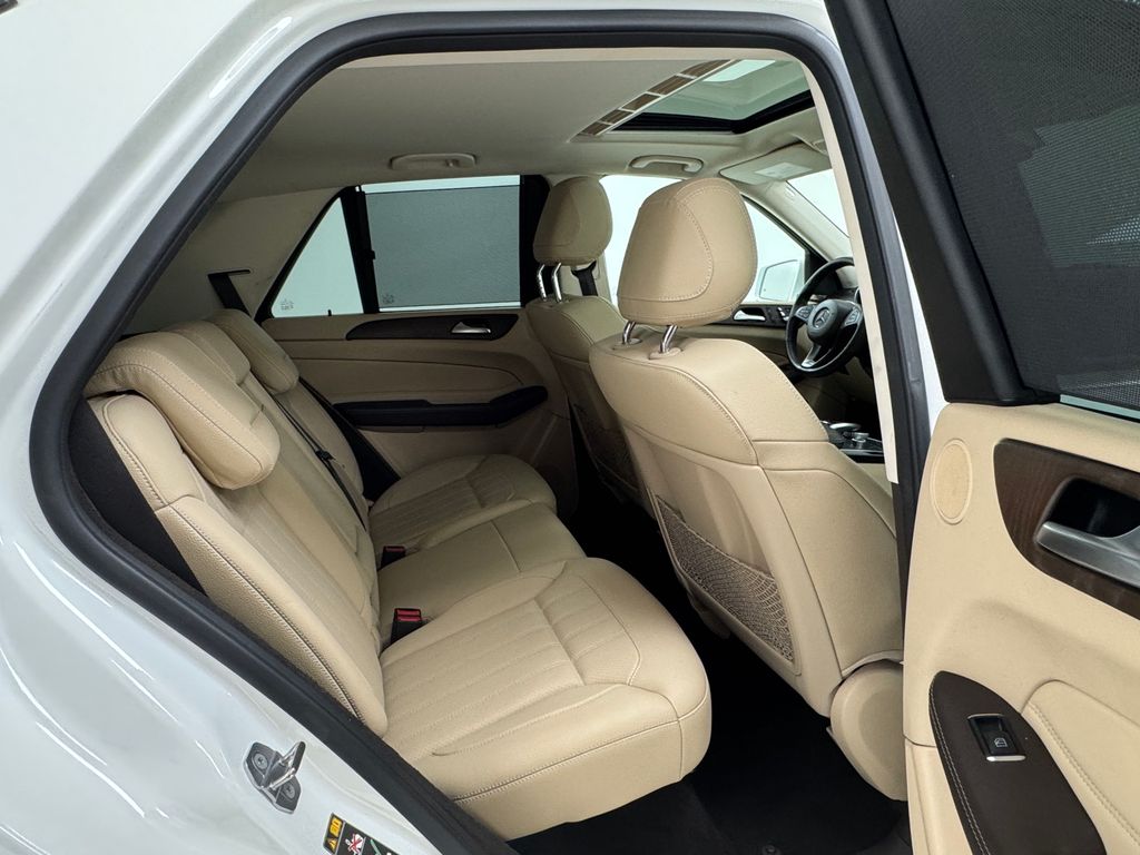 Vehicle image 16 of 43