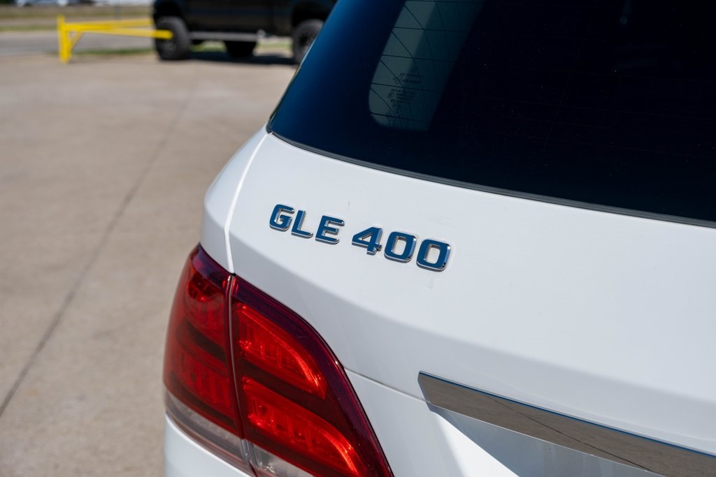 Vehicle image 29 of 47