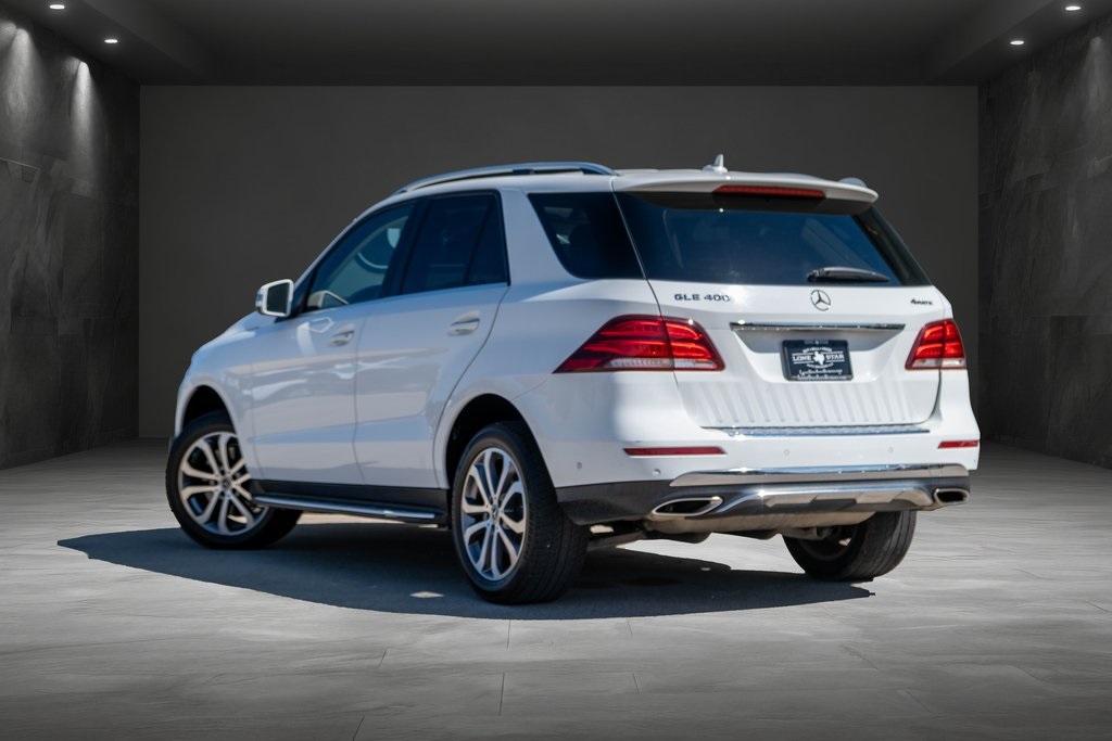 Vehicle image 4 of 47