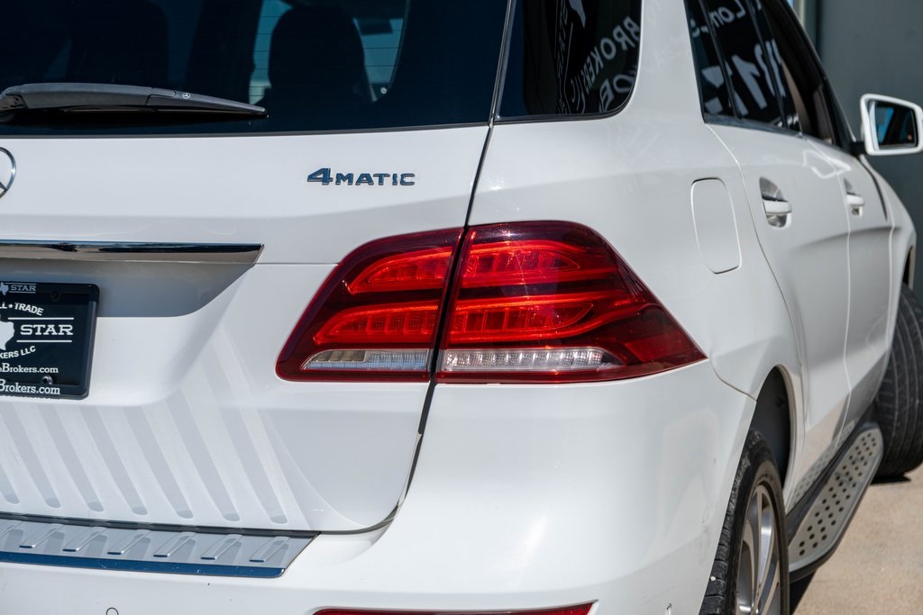 Vehicle image 44 of 47
