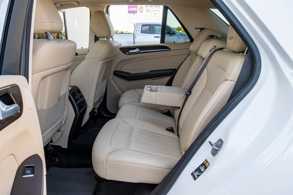 Vehicle image 13 of 47