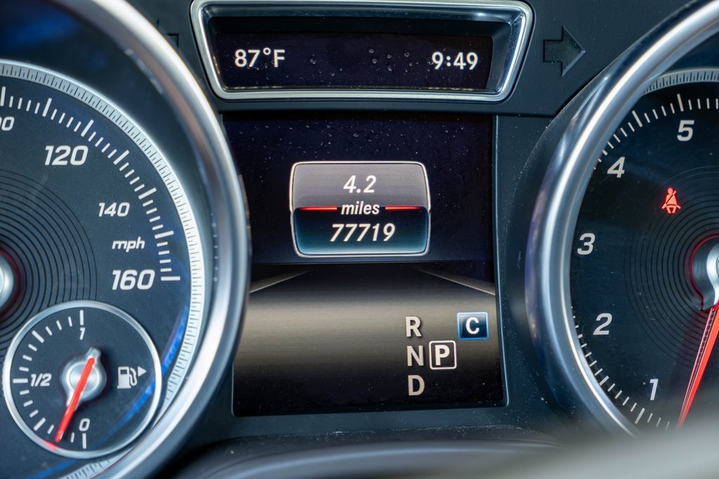 Vehicle image 17 of 47