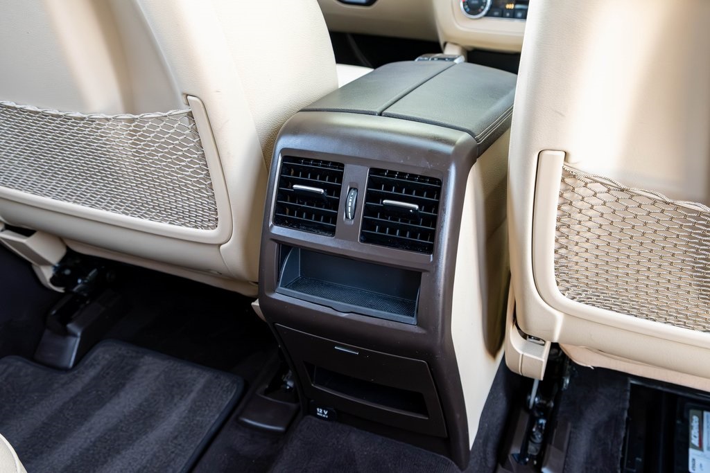 Vehicle image 25 of 47