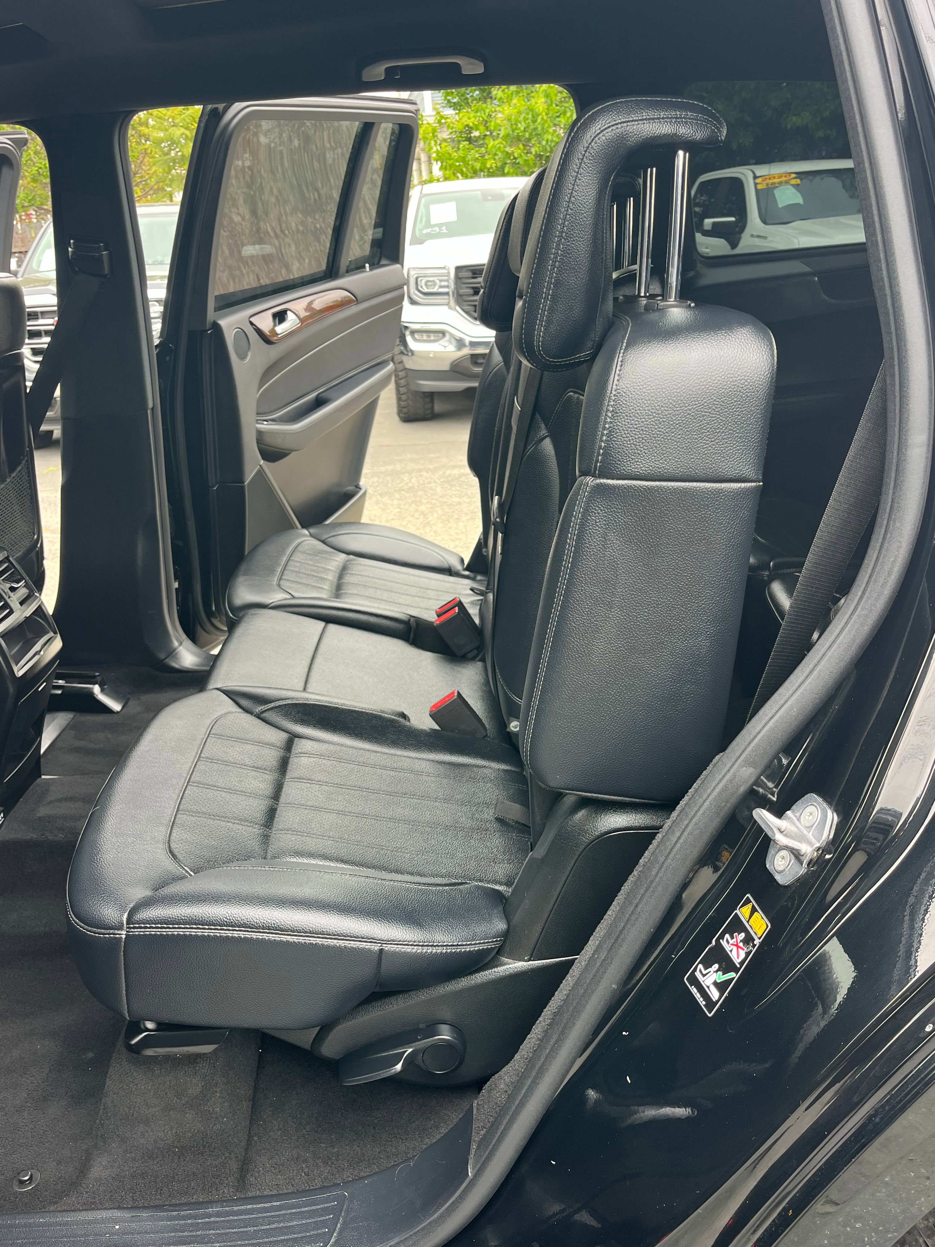 Vehicle image 43 of 99