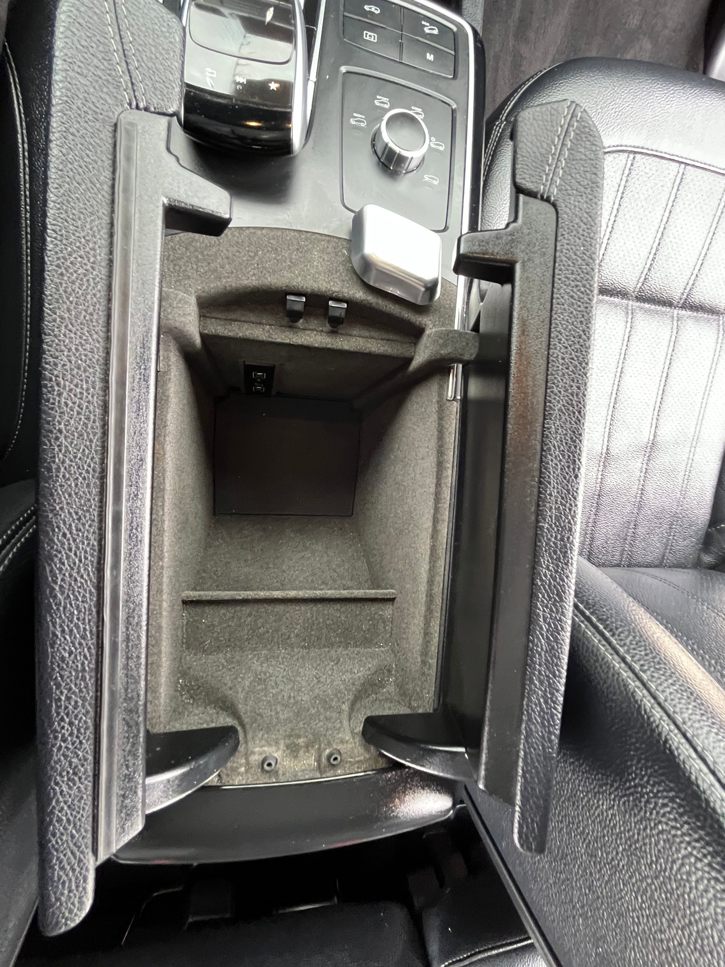 Vehicle image 67 of 99