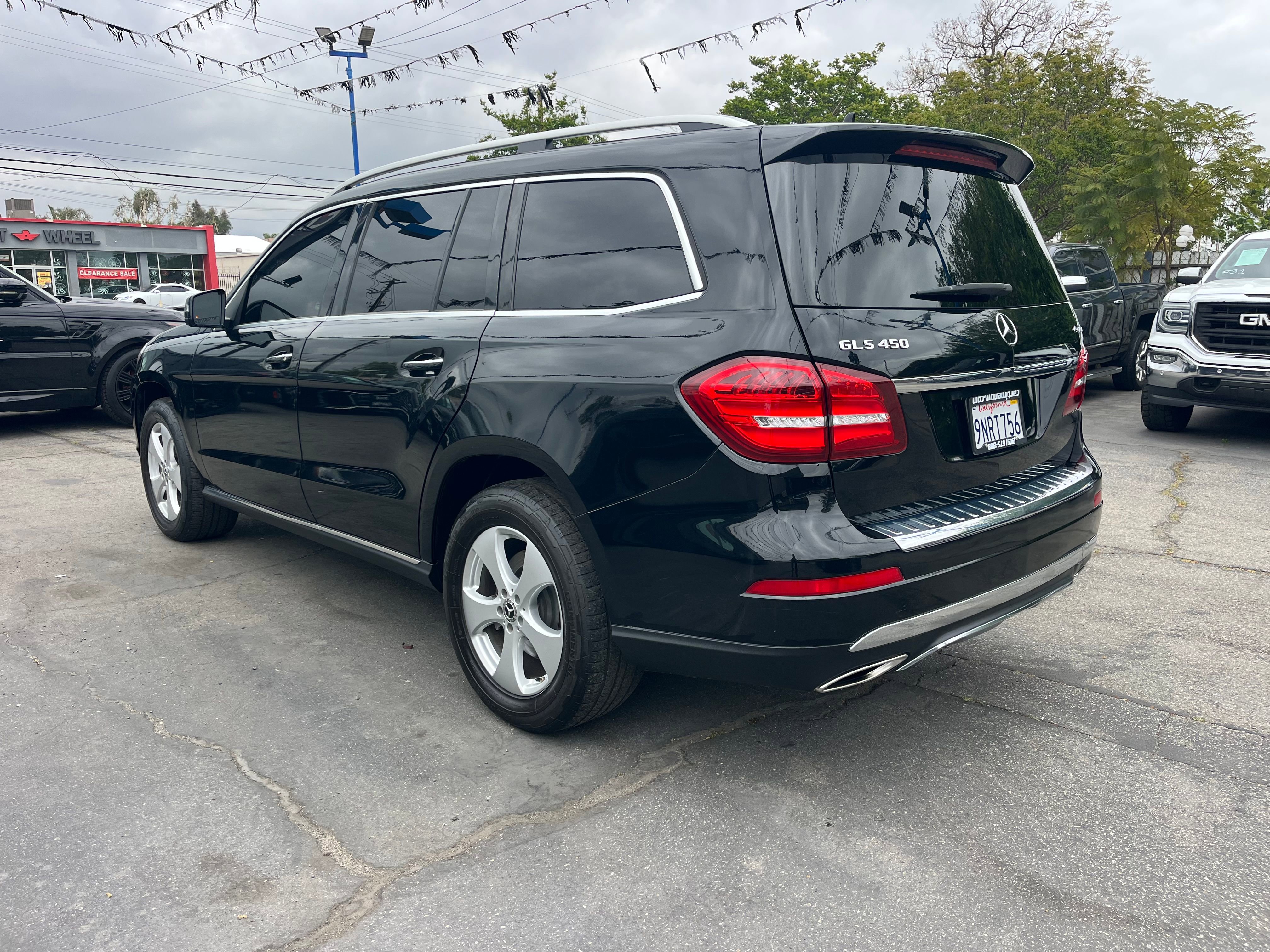 Vehicle image 12 of 99