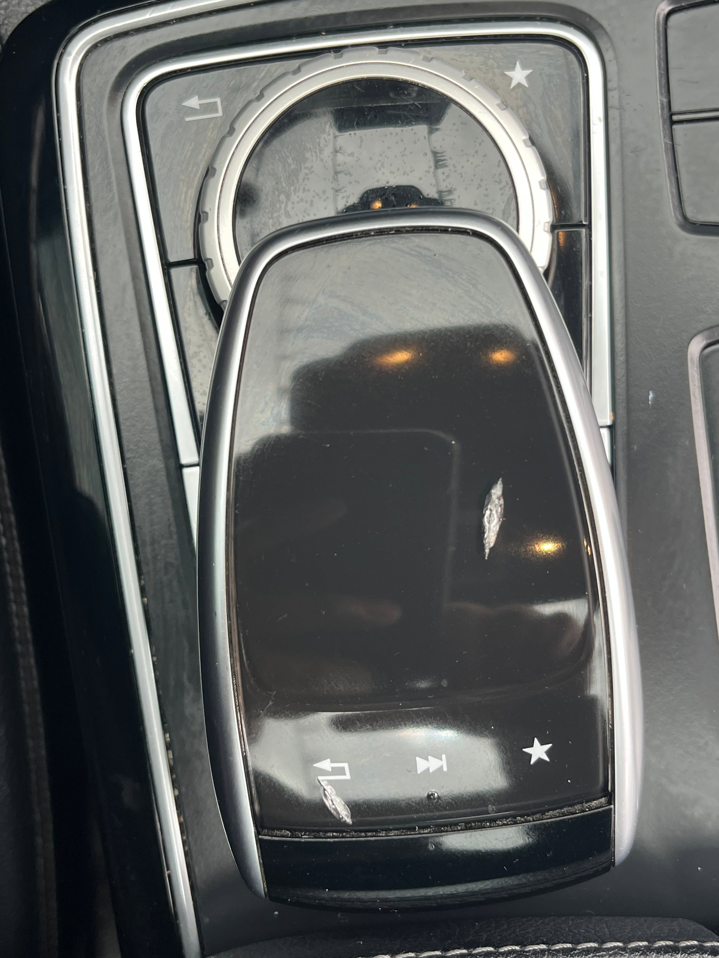Vehicle image 89 of 99