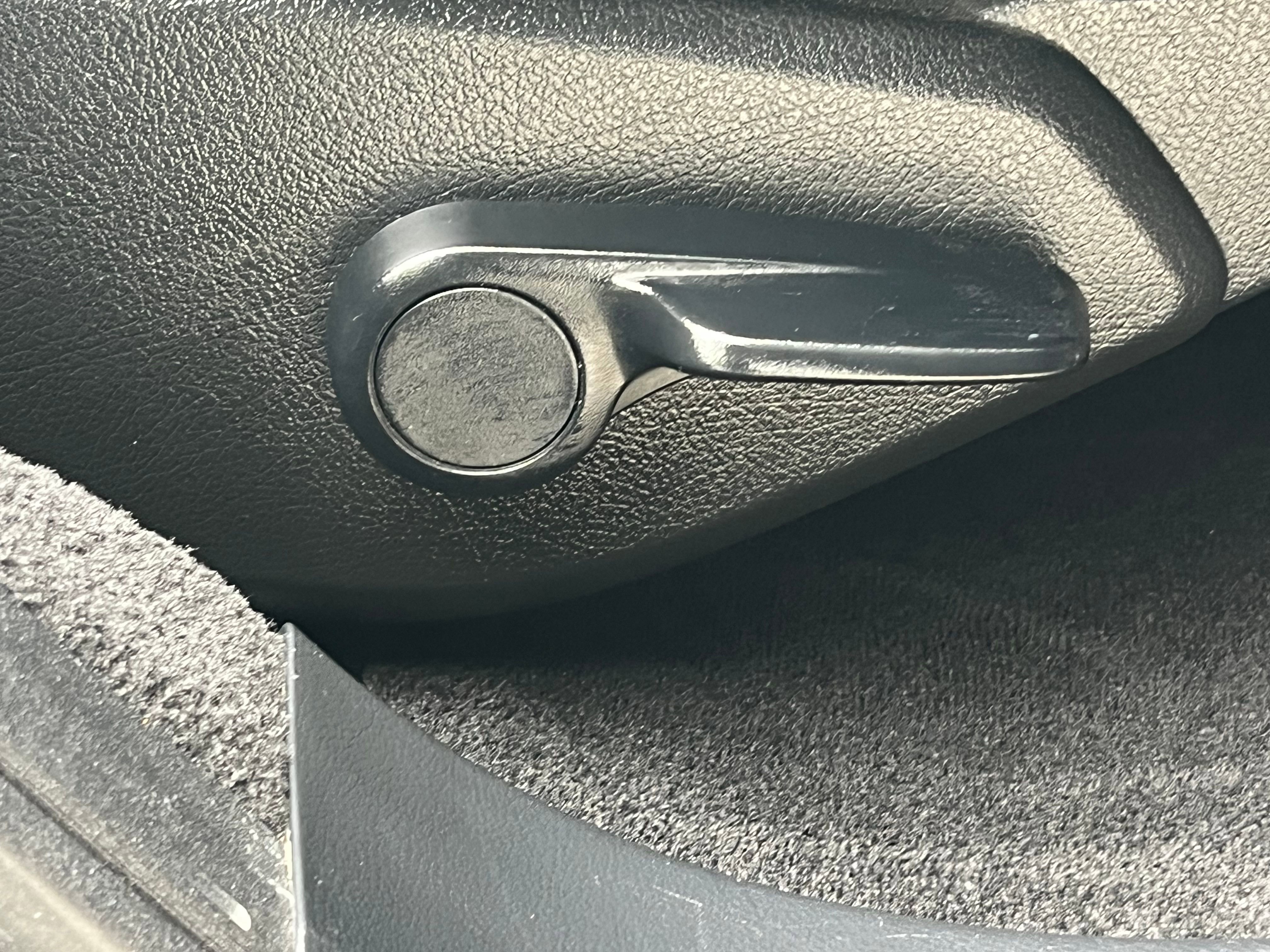Vehicle image 42 of 99