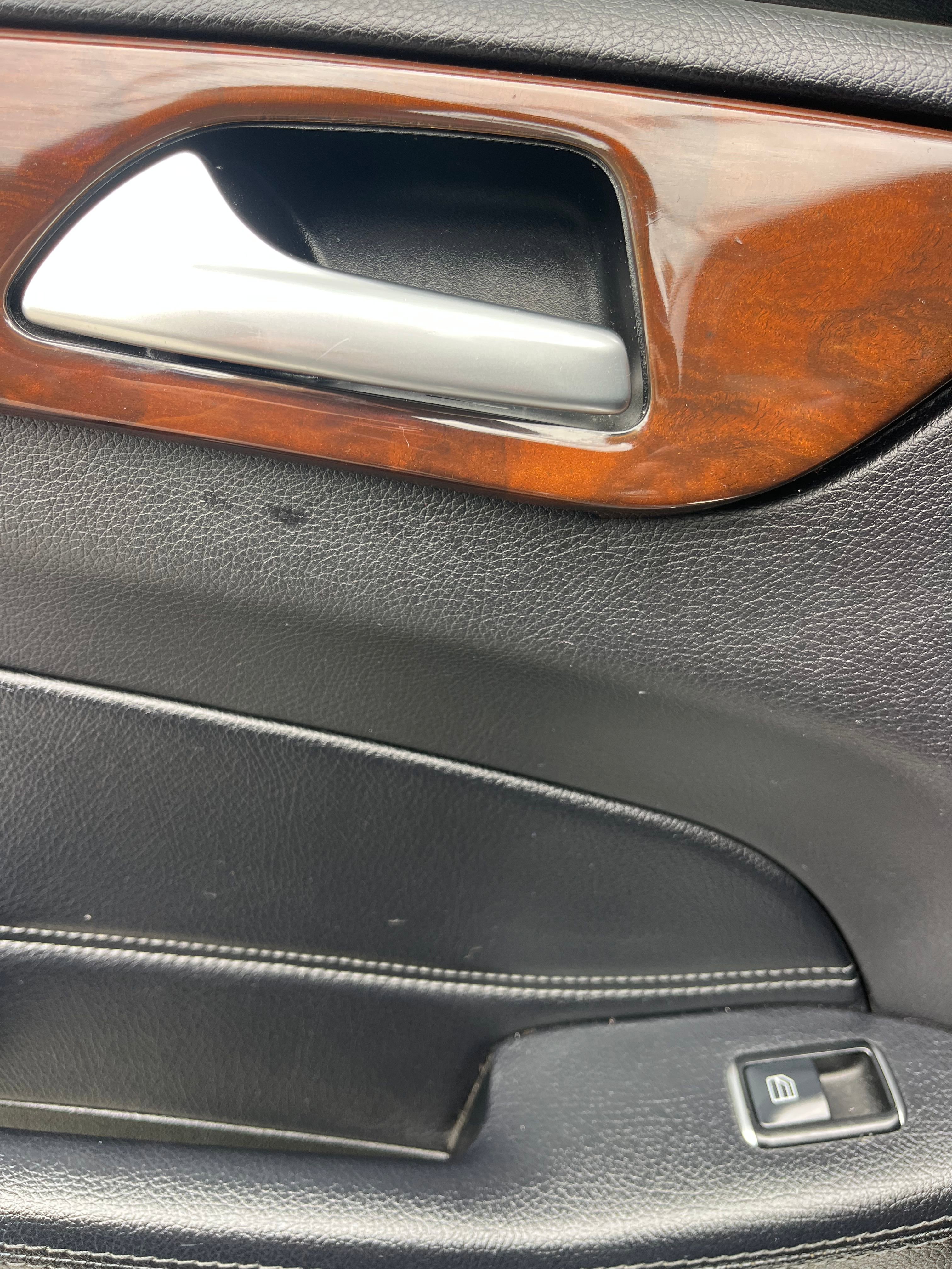 Vehicle image 20 of 99