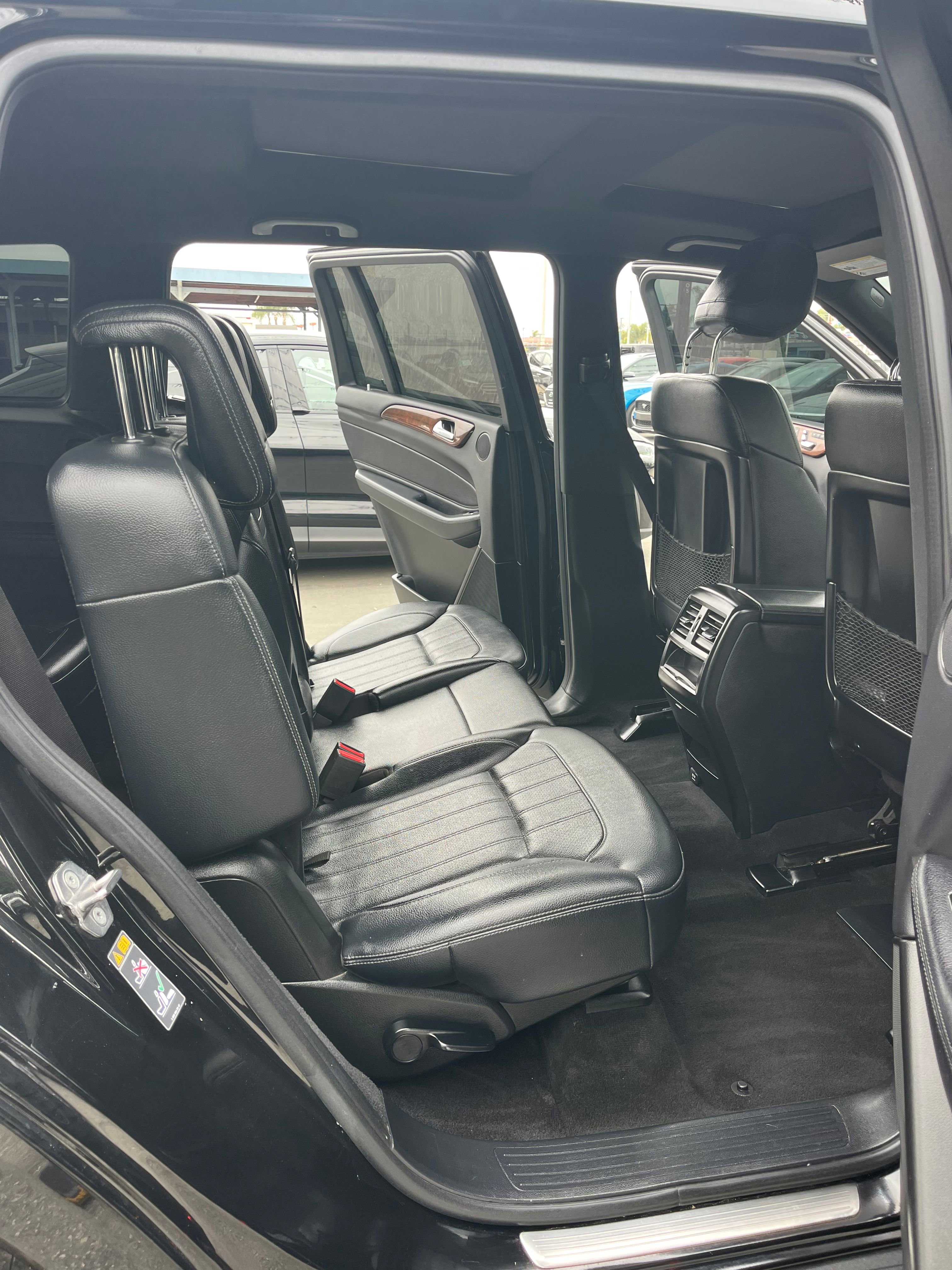 Vehicle image 41 of 99