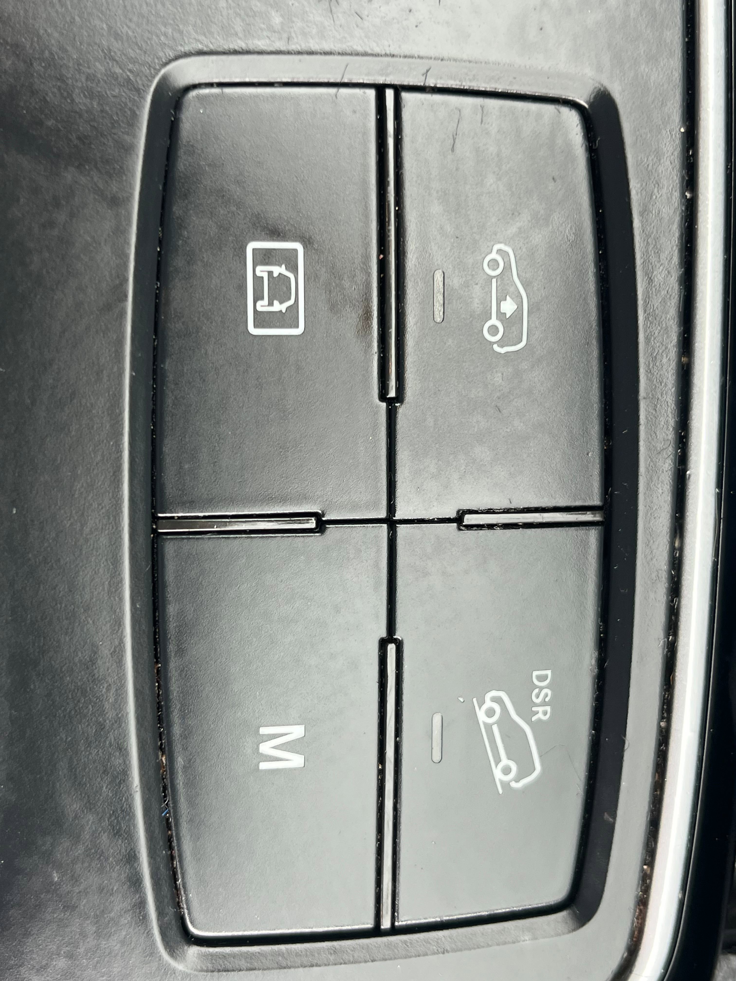 Vehicle image 70 of 99