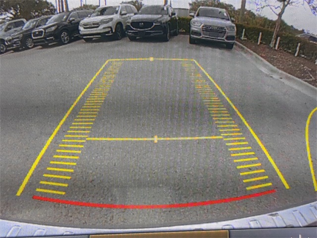Vehicle image 22 of 32