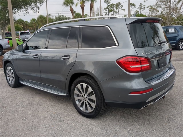 Vehicle image 8 of 32