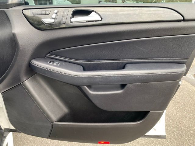 2019 Mercedes-Benz GLS 450 Image 34 of 52