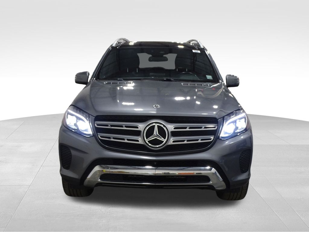 Vehicle image 2 of 44