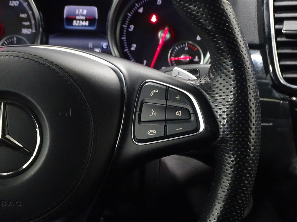 Vehicle image 23 of 44
