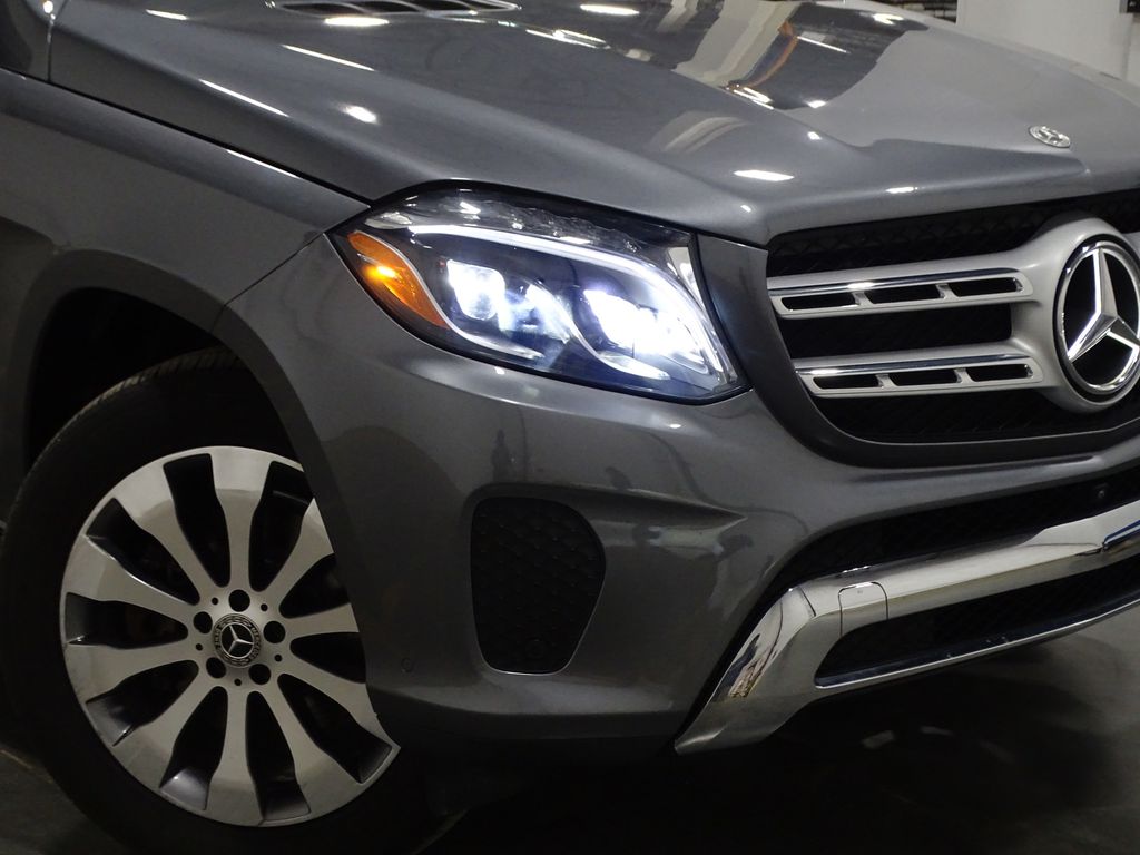 Vehicle image 44 of 44