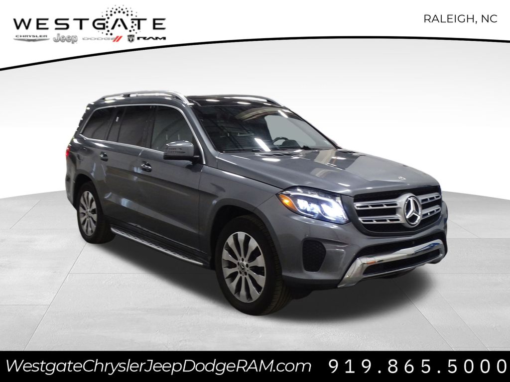 Vehicle image 3 of 44