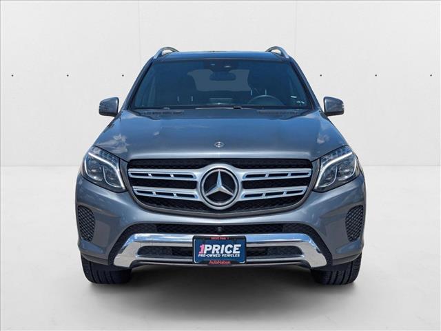 Vehicle image 2 of 22
