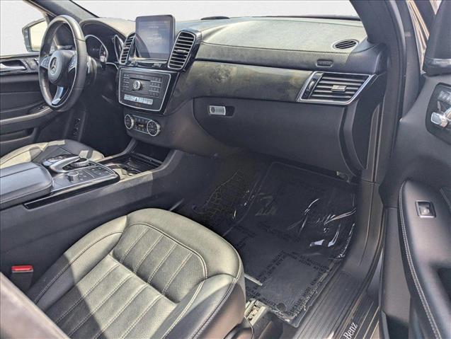 Vehicle image 21 of 22