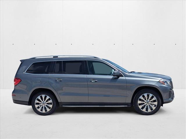 Vehicle image 4 of 22
