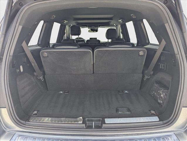 Vehicle image 10 of 22