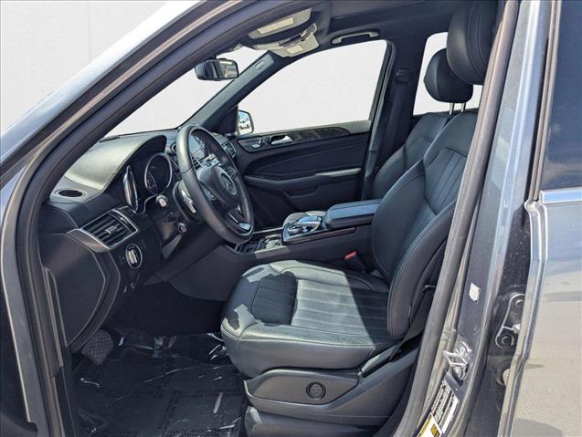 Vehicle image 13 of 22