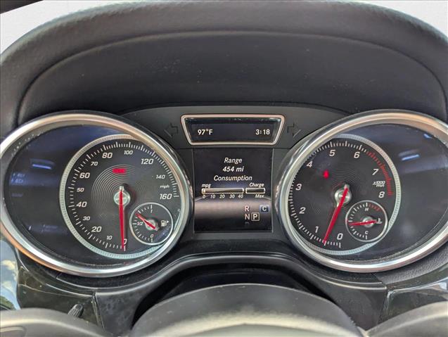 Vehicle image 15 of 22