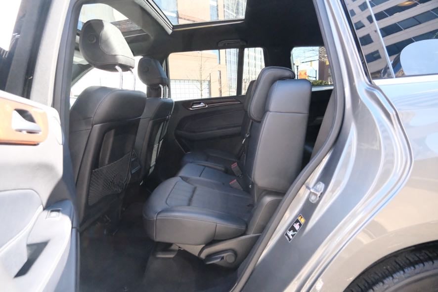 Vehicle image 22 of 49