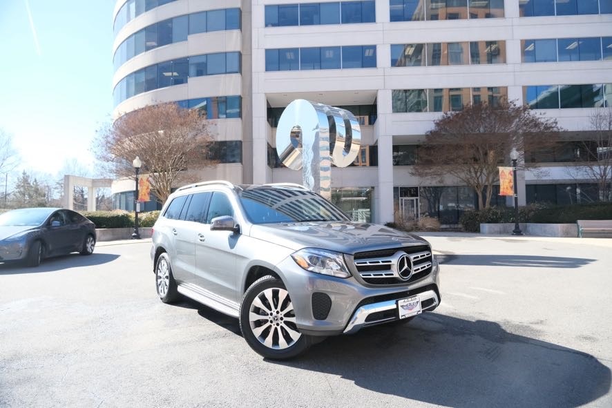 Vehicle image 3 of 49