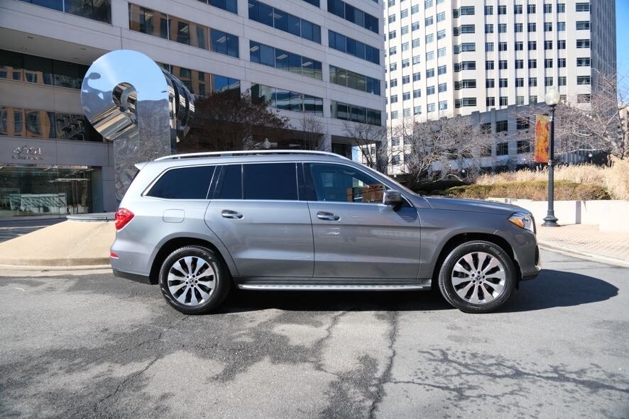 Vehicle image 4 of 49