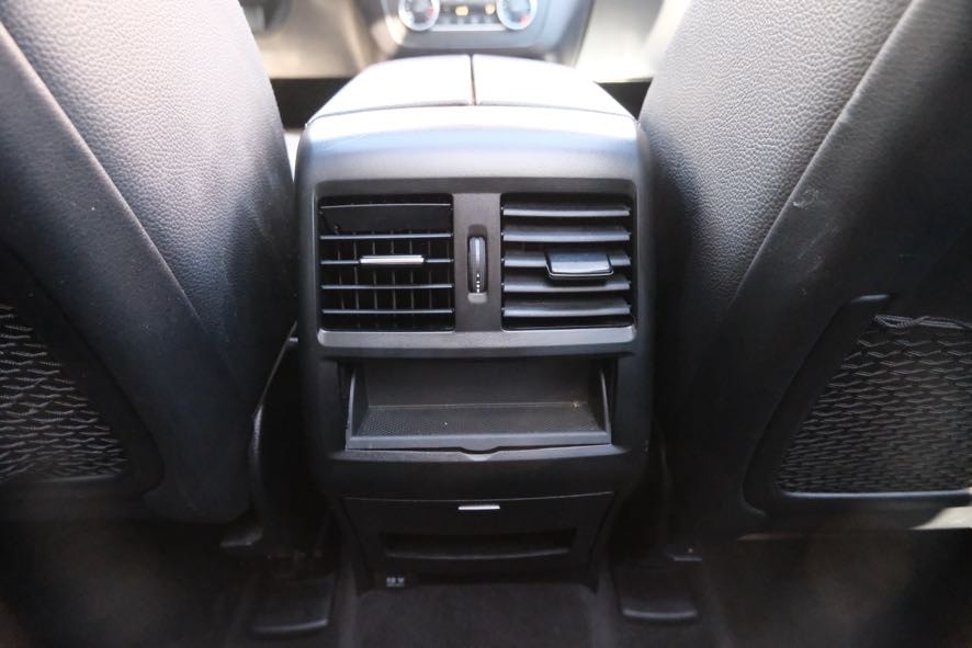 Vehicle image 29 of 49