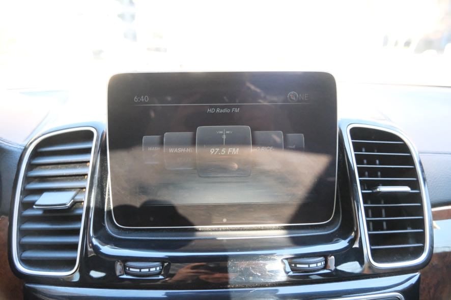 Vehicle image 31 of 49