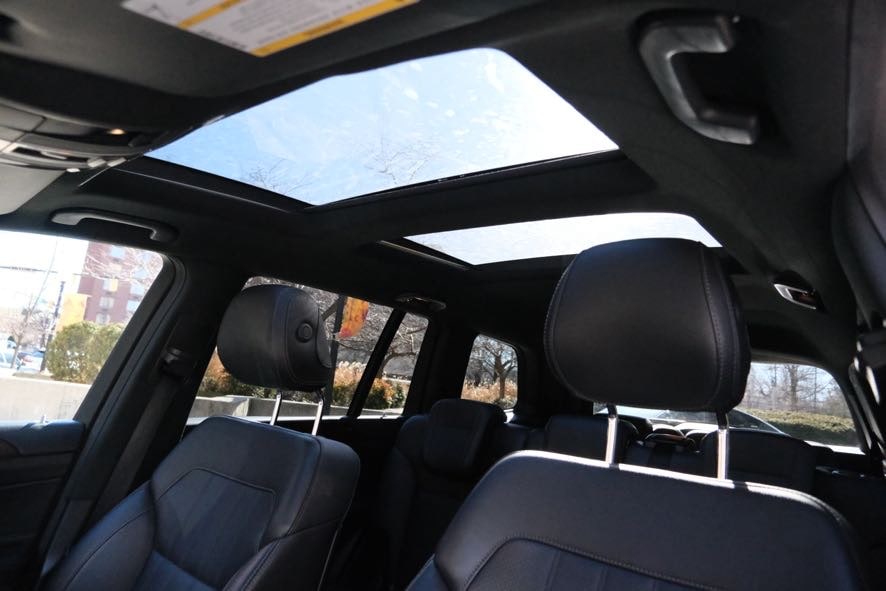 Vehicle image 40 of 49